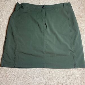Womens travelsmith skirt size large